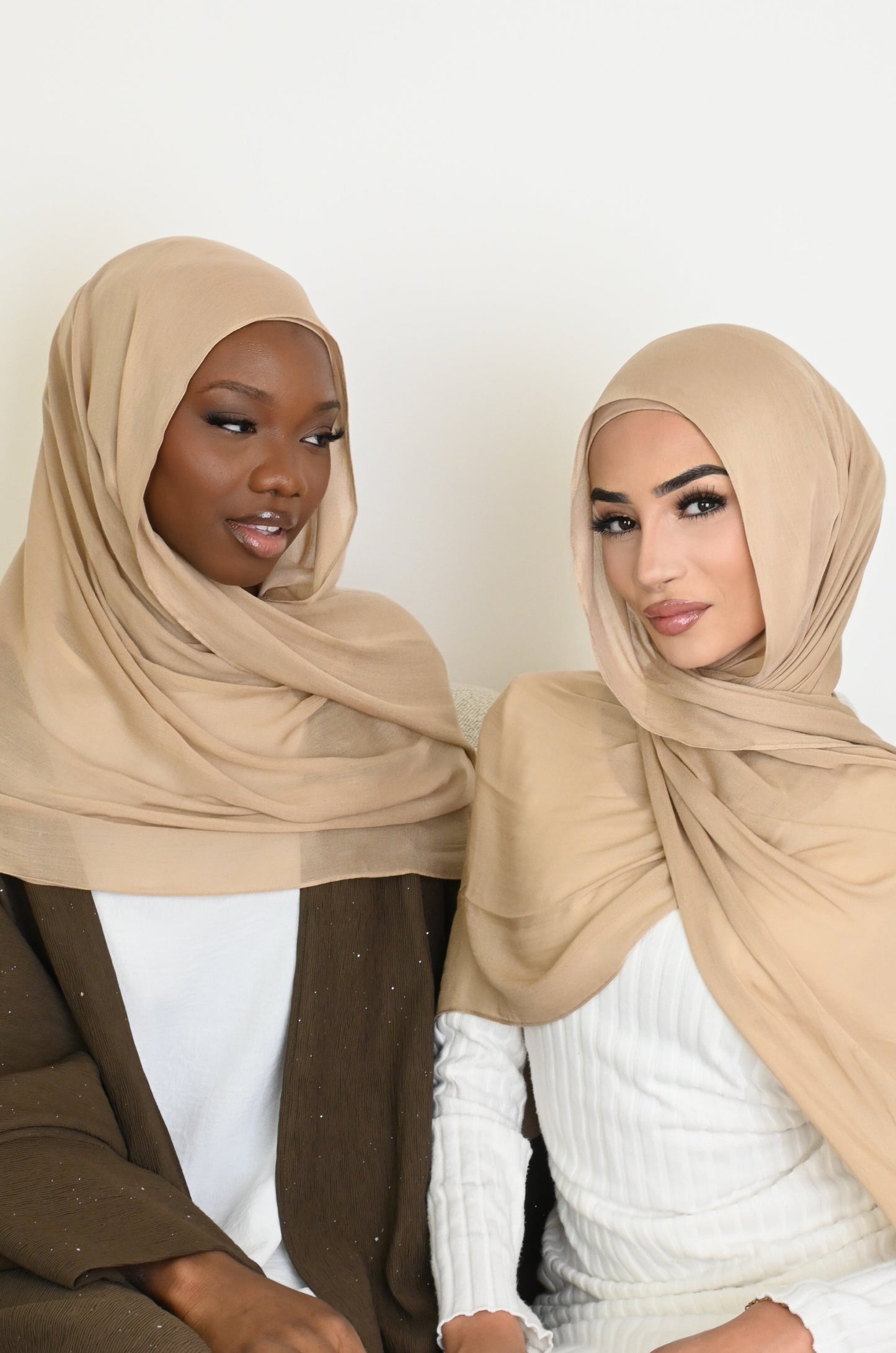 Almond non-slip modal set