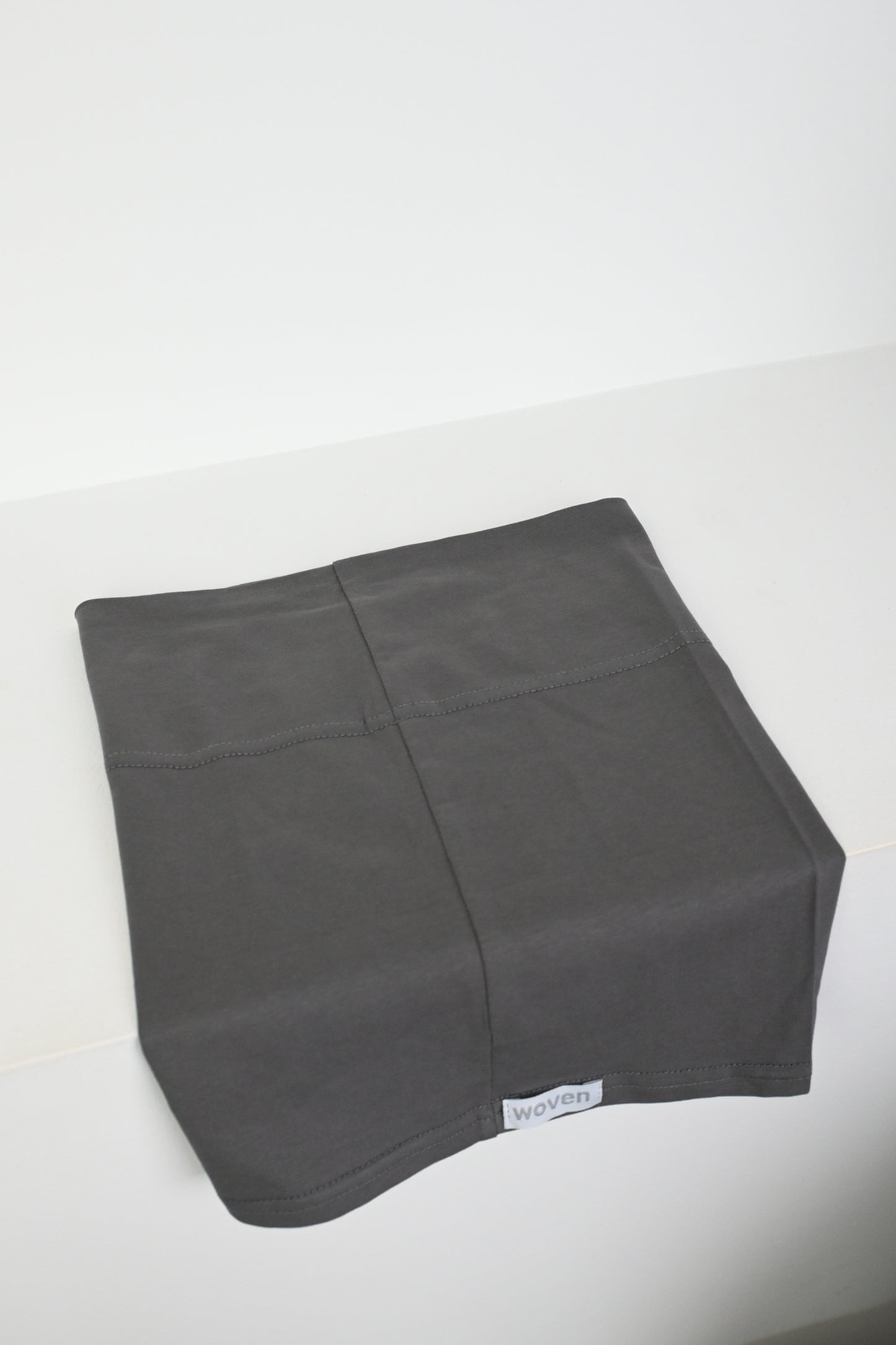 Charcoal non-slip cap