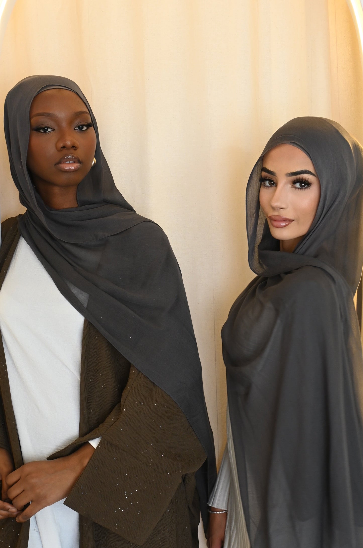 Charcoal non-slip modal set