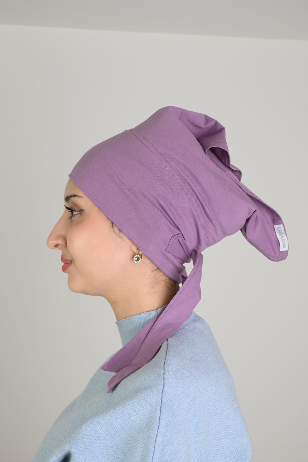 Violet non-slip tie back cap